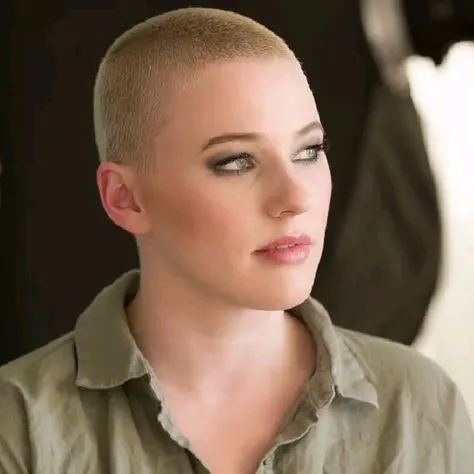 Buzz Cut – The Ultimate Guide to the Classic Low-Maintenance Haircut 20 Feminine Buzz Cut