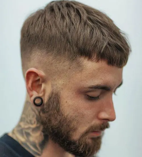 Caesar Haircut: The Timeless Men’s Hairstyle Reinvented for 2025 25 Caesar Haircut Fade Styles