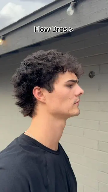 Modern Mullet Haircut for Men in 2025–2026: Clean, Stylish, Wearable 6 71986267715a4a258f0f2b1482458dd1