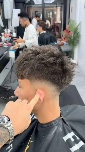 Textured Crop with Mid Fade