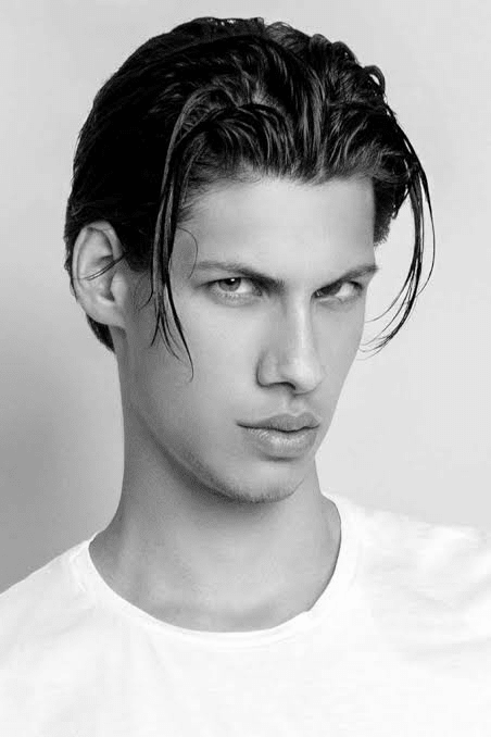 E-boy Middle Part