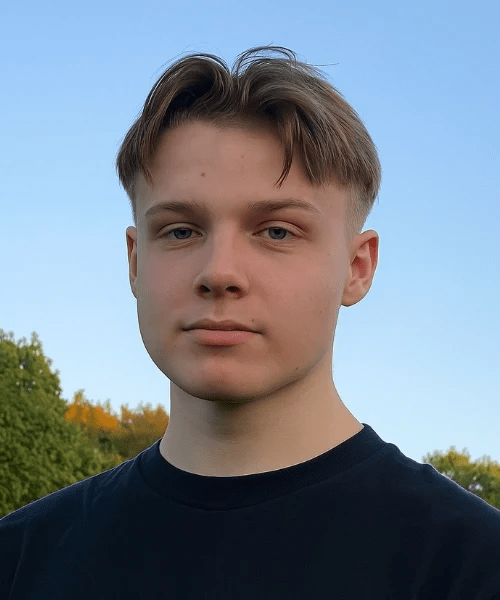 Middle Part with Mid Fade